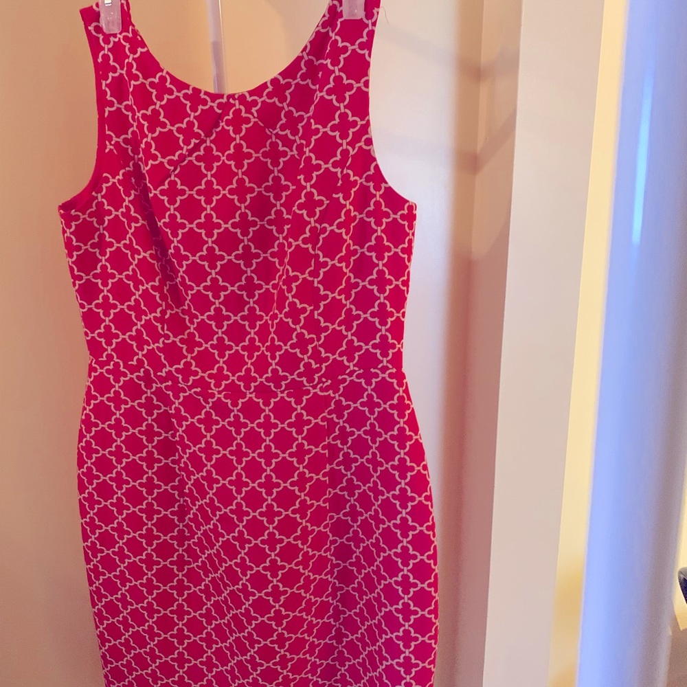 Summer wedding season! Flattering dress